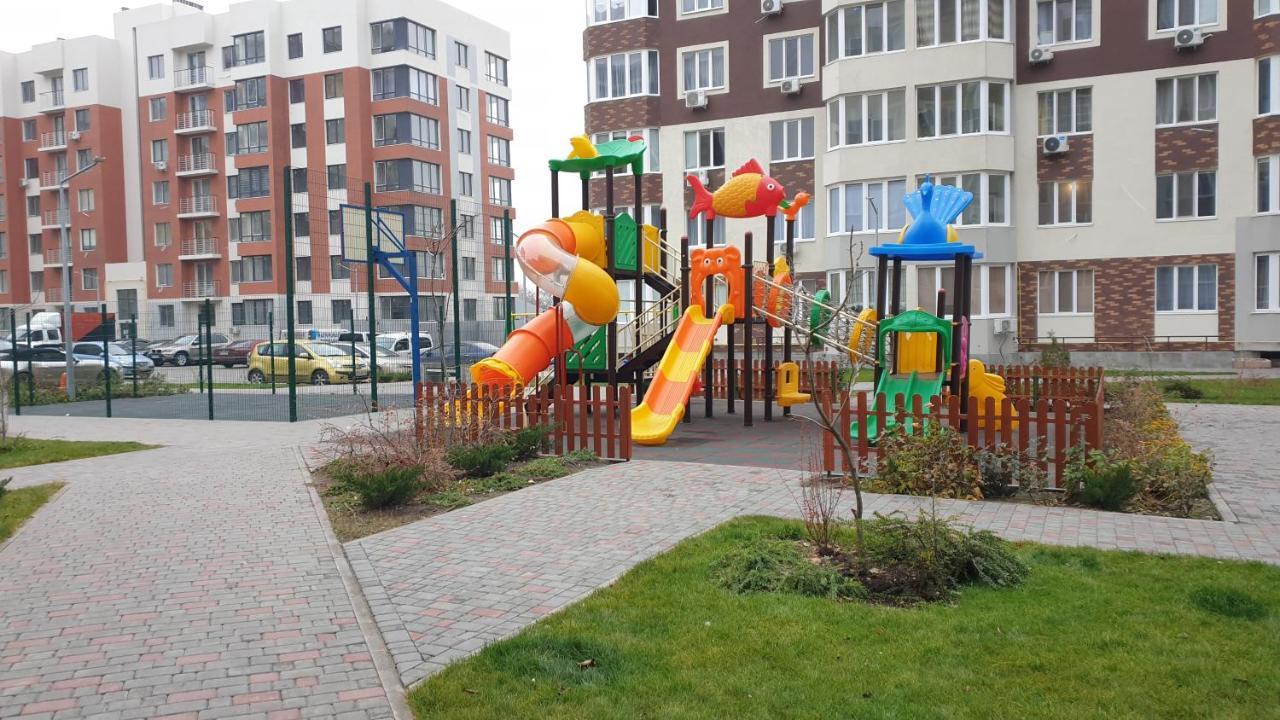 Уютная Квартира На Сутки С Видом На Море И Близостю Пляжа Kryzhanivka Exterior photo